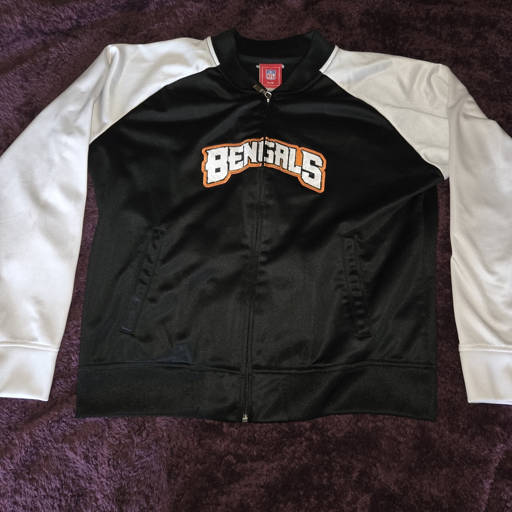 NFL Womens Black Jacket with Silver Zipper